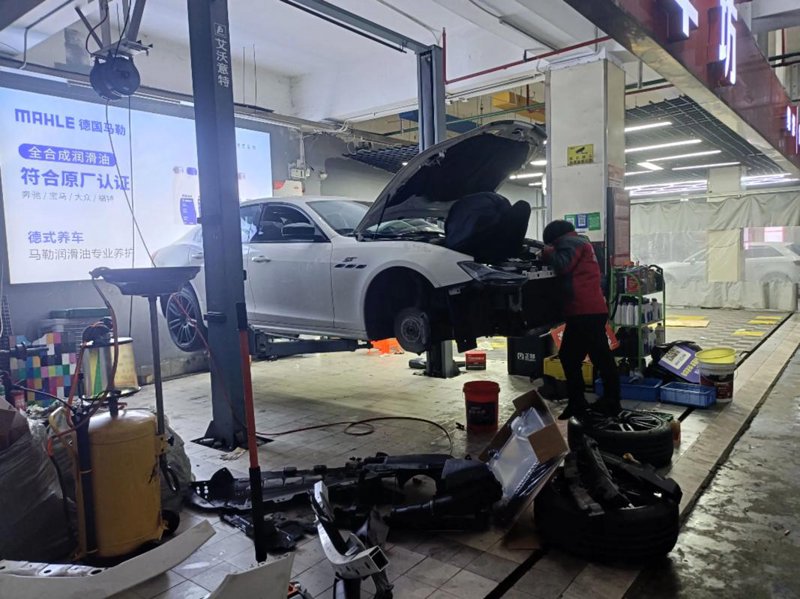 杭州的汽车维修:一场与时间赛跑的较量